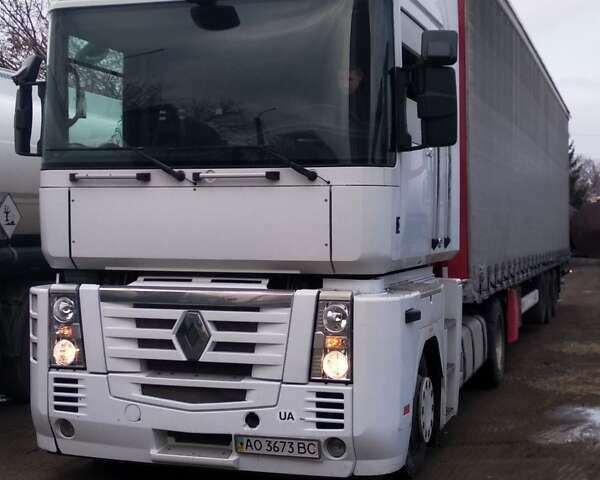 Белый Рено Магнум, объемом двигателя 12.78 л и пробегом 921 тыс. км за 15000 $, фото 5 на Automoto.ua