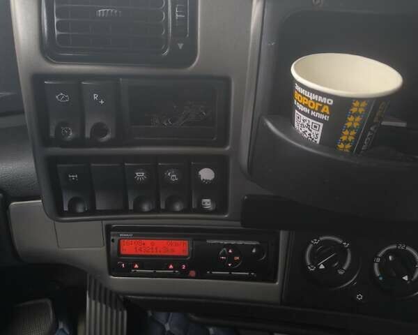 Белый Рено Магнум, объемом двигателя 12.8 л и пробегом 1 тыс. км за 11000 $, фото 11 на Automoto.ua