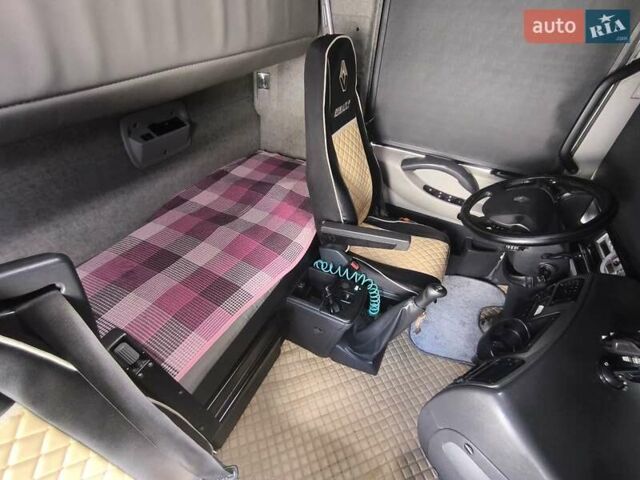 Белый Рено Магнум, объемом двигателя 12.9 л и пробегом 1 тыс. км за 14200 $, фото 13 на Automoto.ua