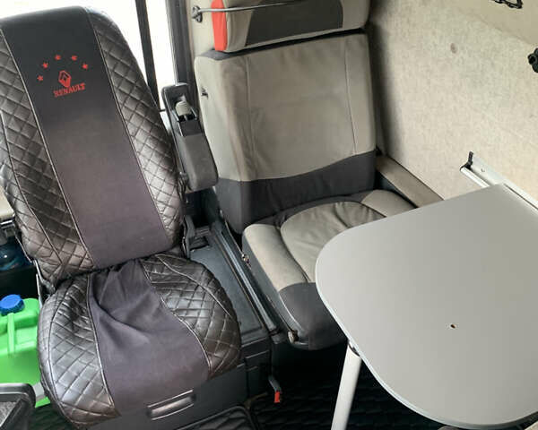 Белый Рено Магнум, объемом двигателя 12.78 л и пробегом 1 тыс. км за 34000 $, фото 10 на Automoto.ua