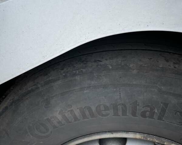 Белый Рено Магнум, объемом двигателя 12.78 л и пробегом 1 тыс. км за 15000 $, фото 2 на Automoto.ua
