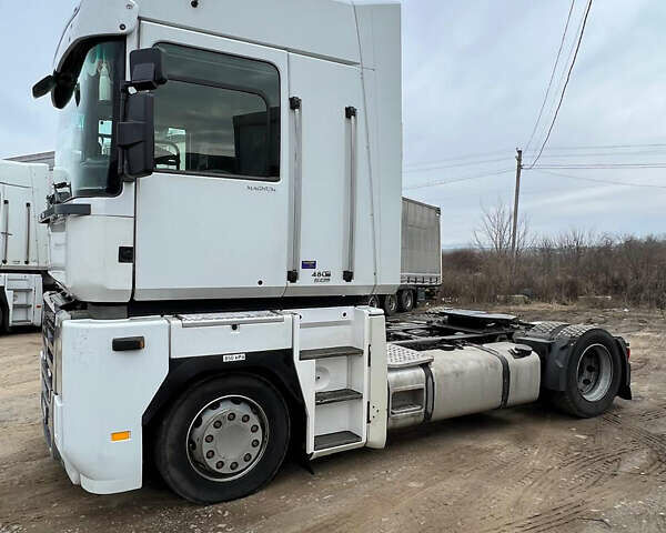 Белый Рено Магнум, объемом двигателя 12.78 л и пробегом 1 тыс. км за 11700 $, фото 1 на Automoto.ua