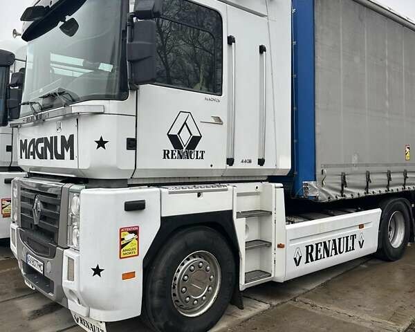 Белый Рено Магнум, объемом двигателя 12.78 л и пробегом 938 тыс. км за 11500 $, фото 1 на Automoto.ua