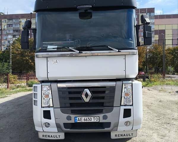 Білий Рено Магнум, об'ємом двигуна 12.9 л та пробігом 1 тис. км за 13500 $, фото 15 на Automoto.ua