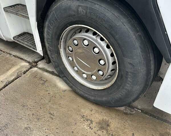 Белый Рено Магнум, объемом двигателя 12.78 л и пробегом 938 тыс. км за 11500 $, фото 3 на Automoto.ua