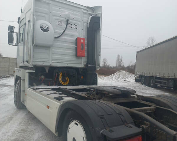 Белый Рено Магнум, объемом двигателя 12 л и пробегом 1 тыс. км за 15200 $, фото 2 на Automoto.ua