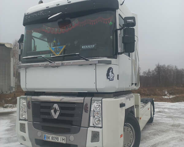 Белый Рено Магнум, объемом двигателя 12 л и пробегом 1 тыс. км за 15200 $, фото 1 на Automoto.ua