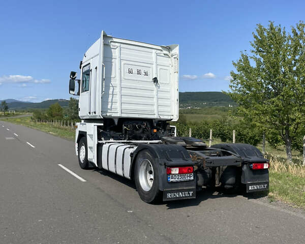 Белый Рено Магнум, объемом двигателя 0 л и пробегом 960 тыс. км за 10800 $, фото 3 на Automoto.ua