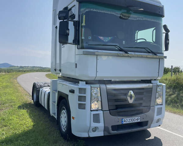 Белый Рено Магнум, объемом двигателя 0 л и пробегом 960 тыс. км за 10800 $, фото 4 на Automoto.ua