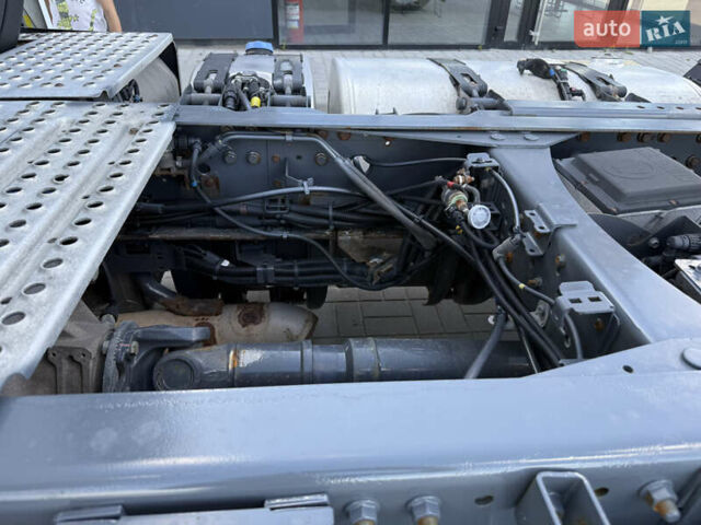 Белый Рено Магнум, объемом двигателя 12.7 л и пробегом 852 тыс. км за 17500 $, фото 15 на Automoto.ua