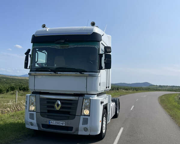 Белый Рено Магнум, объемом двигателя 0 л и пробегом 960 тыс. км за 10800 $, фото 2 на Automoto.ua