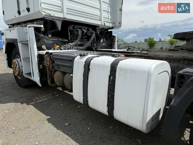 Рено Магнум 2011 в Киеве на Automoto.ua Белый Рено Магнум, объемом двигателя 12.78 л и пробегом 300 тыс. км за 10100 $, фото 8 на Automoto.ua