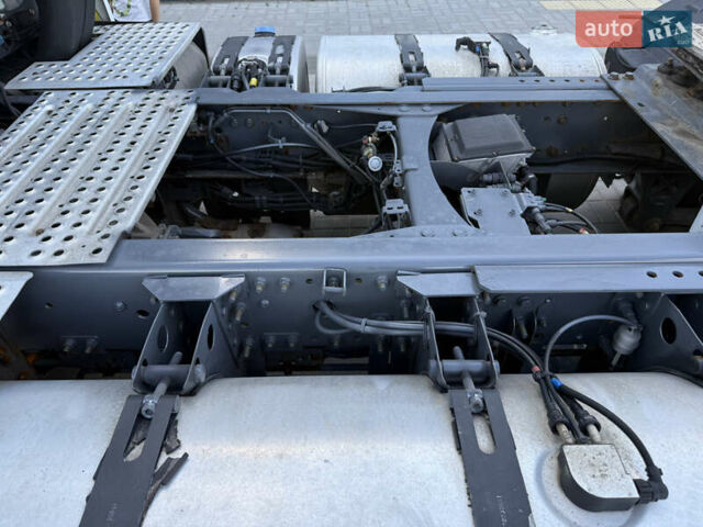 Белый Рено Магнум, объемом двигателя 12.7 л и пробегом 852 тыс. км за 17500 $, фото 17 на Automoto.ua