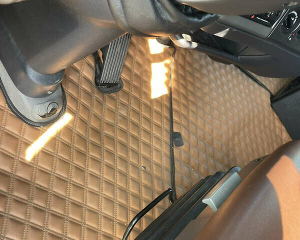 Белый Рено Магнум, объемом двигателя 0 л и пробегом 960 тыс. км за 10800 $, фото 16 на Automoto.ua