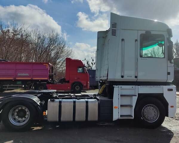 Белый Рено Магнум, объемом двигателя 12.78 л и пробегом 4 тыс. км за 13000 $, фото 1 на Automoto.ua