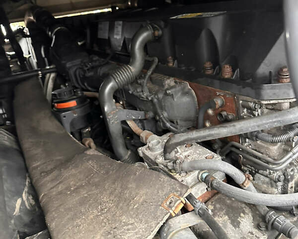 Белый Рено Магнум, объемом двигателя 12.9 л и пробегом 999 тыс. км за 12999 $, фото 10 на Automoto.ua