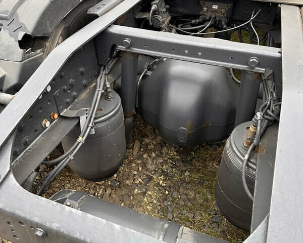 Белый Рено Магнум, объемом двигателя 12.9 л и пробегом 999 тыс. км за 12999 $, фото 8 на Automoto.ua