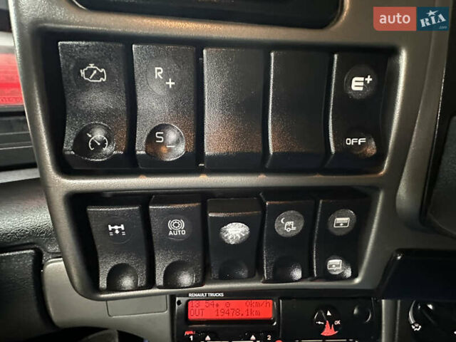 Белый Рено Магнум, объемом двигателя 12.9 л и пробегом 999 тыс. км за 12999 $, фото 15 на Automoto.ua