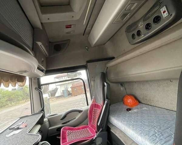 Белый Рено Магнум, объемом двигателя 12.78 л и пробегом 1 тыс. км за 11000 $, фото 12 на Automoto.ua