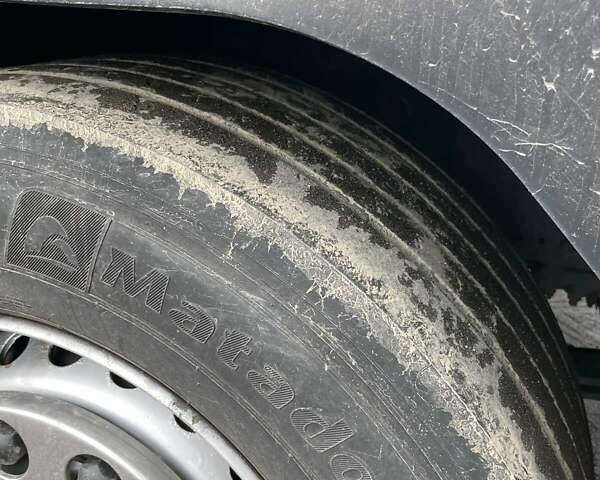 Белый Рено Магнум, объемом двигателя 12.78 л и пробегом 1 тыс. км за 11000 $, фото 6 на Automoto.ua