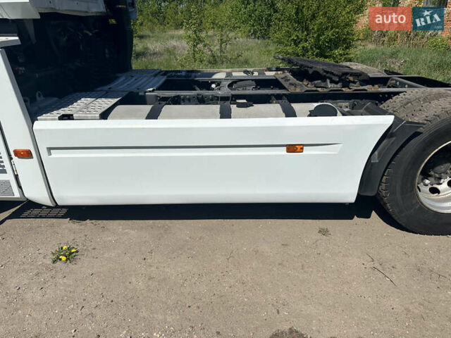 Білий Рено Магнум, об'ємом двигуна 12.78 л та пробігом 990 тис. км за 14500 $, фото 9 на Automoto.ua