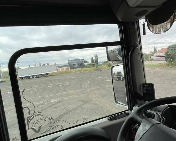 Белый Рено Магнум, объемом двигателя 12.78 л и пробегом 1 тыс. км за 11000 $, фото 13 на Automoto.ua