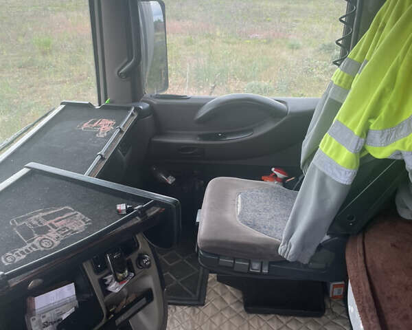 Рено Магнум 2007 в Вараш (Кузнецовск) на Automoto.ua Черный Рено Магнум, объемом двигателя 12 л и пробегом 2 тыс. км за 10000 $, фото 4 на Automoto.ua