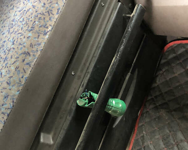 Червоний Рено Магнум, об'ємом двигуна 0 л та пробігом 800 тис. км за 12000 $, фото 5 на Automoto.ua