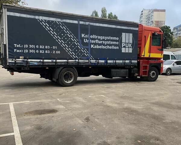 Красный Рено Магнум, объемом двигателя 11.9 л и пробегом 175 тыс. км за 8500 $, фото 6 на Automoto.ua