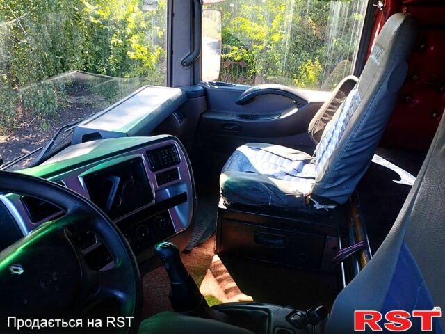 Красный Рено Магнум, объемом двигателя 12.5 л и пробегом 0 тыс. км за 7500 $, фото 2 на Automoto.ua