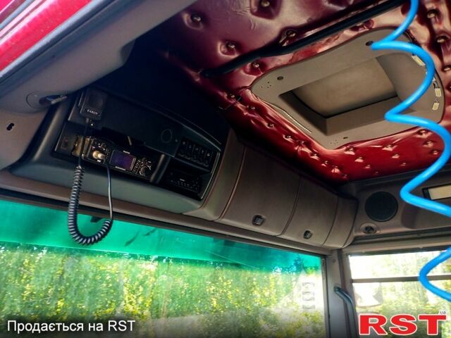 Красный Рено Магнум, объемом двигателя 12.5 л и пробегом 0 тыс. км за 7500 $, фото 7 на Automoto.ua