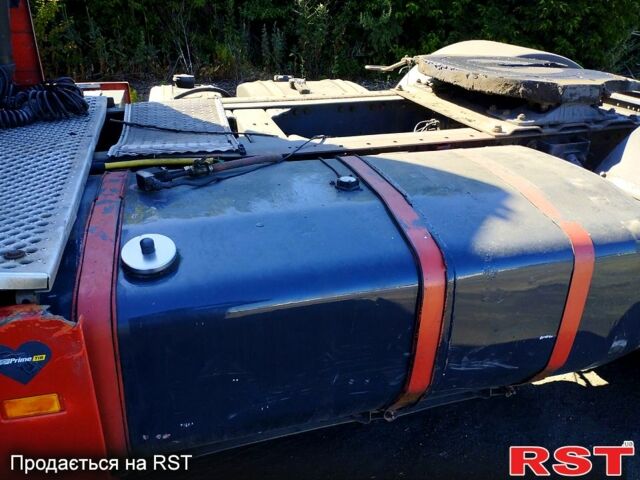 Красный Рено Магнум, объемом двигателя 12.5 л и пробегом 0 тыс. км за 7500 $, фото 5 на Automoto.ua