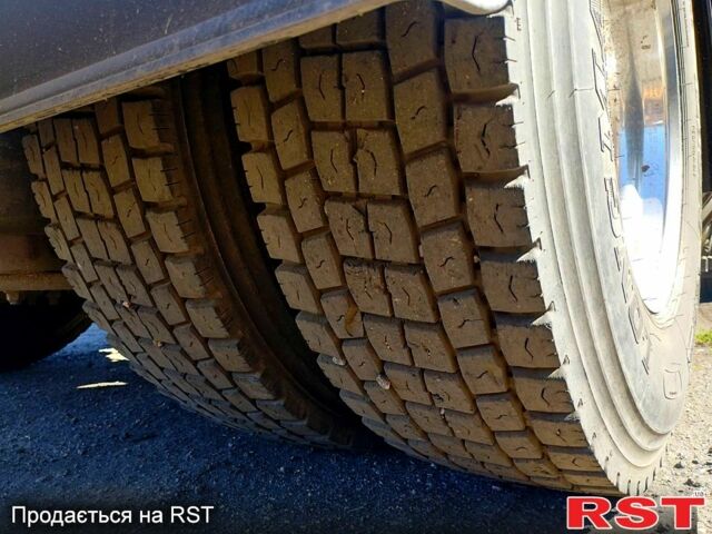 Красный Рено Магнум, объемом двигателя 12.5 л и пробегом 0 тыс. км за 7500 $, фото 3 на Automoto.ua