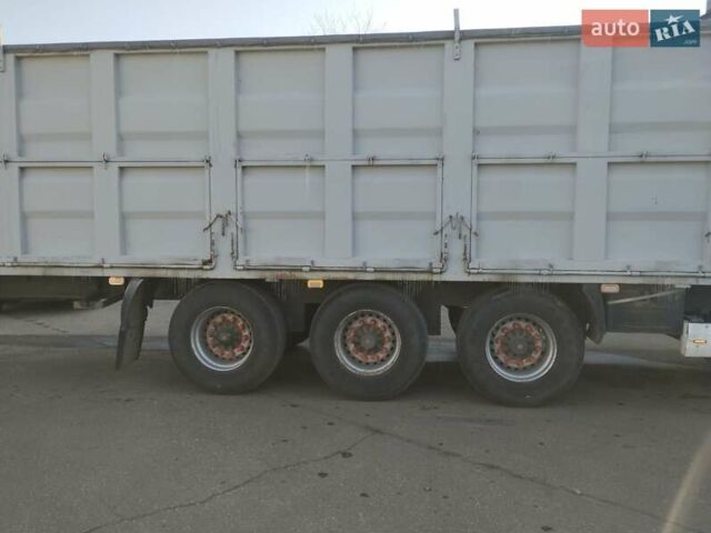 Красный Рено Магнум, объемом двигателя 12.78 л и пробегом 1 тыс. км за 16000 $, фото 2 на Automoto.ua