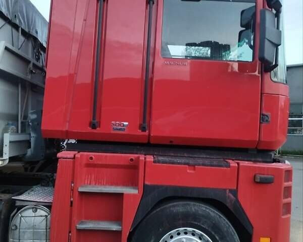 Красный Рено Магнум, объемом двигателя 12.78 л и пробегом 1 тыс. км за 16000 $, фото 11 на Automoto.ua