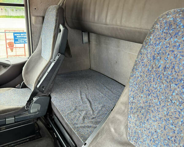 Червоний Рено Магнум, об'ємом двигуна 12.8 л та пробігом 123 тис. км за 9700 $, фото 18 на Automoto.ua