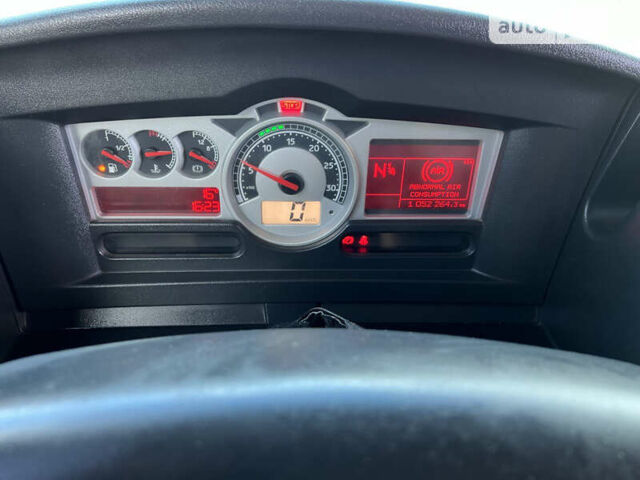 Червоний Рено Магнум, об'ємом двигуна 12.9 л та пробігом 52 тис. км за 7999 $, фото 7 на Automoto.ua