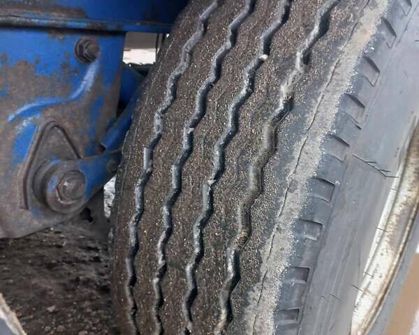 Красный Рено Магнум, объемом двигателя 12.78 л и пробегом 1 тыс. км за 14000 $, фото 16 на Automoto.ua