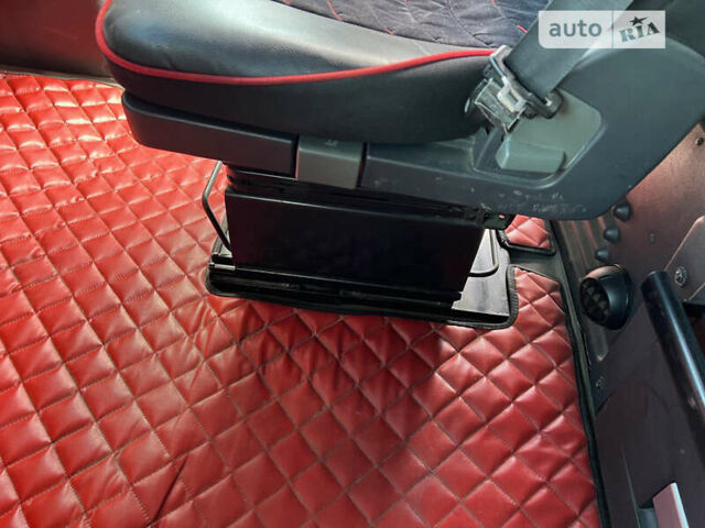 Червоний Рено Магнум, об'ємом двигуна 12.9 л та пробігом 52 тис. км за 7999 $, фото 11 на Automoto.ua