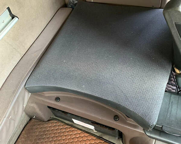 Рено Магнум 2004 у Чернівцях на Automoto.ua Рено Магнум, об'ємом двигуна 0 л та пробігом 900 тис. км за 12000 $, фото 9 на Automoto.ua