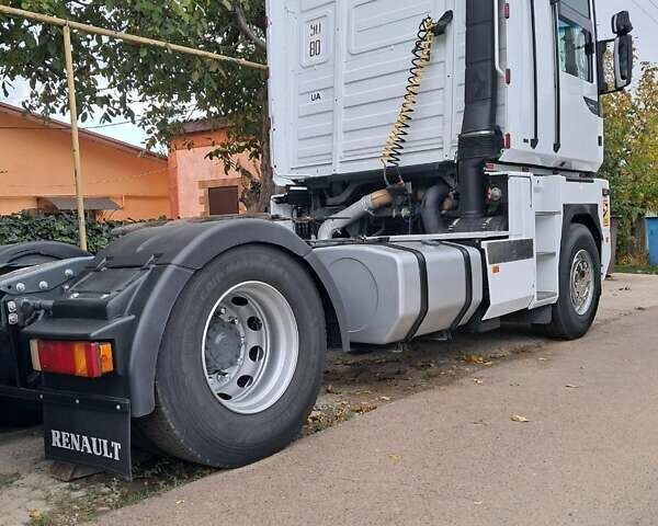 Рено Магнум, объемом двигателя 12 л и пробегом 5 тыс. км за 12500 $, фото 2 на Automoto.ua