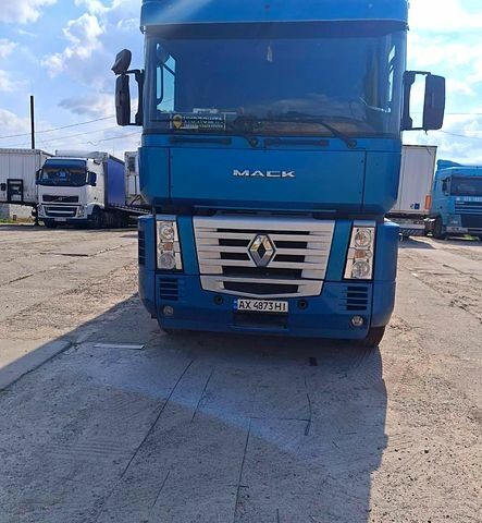 Рено Магнум, об'ємом двигуна 12 л та пробігом 111 тис. км за 10000 $, фото 2 на Automoto.ua