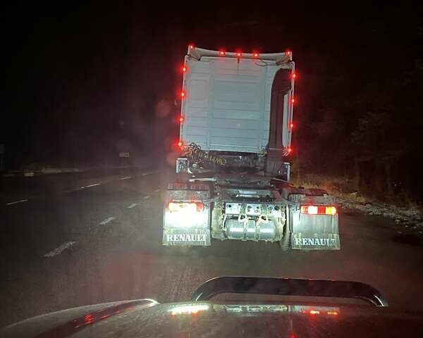 Рено Магнум, объемом двигателя 10.8 л и пробегом 1 тыс. км за 15000 $, фото 4 на Automoto.ua