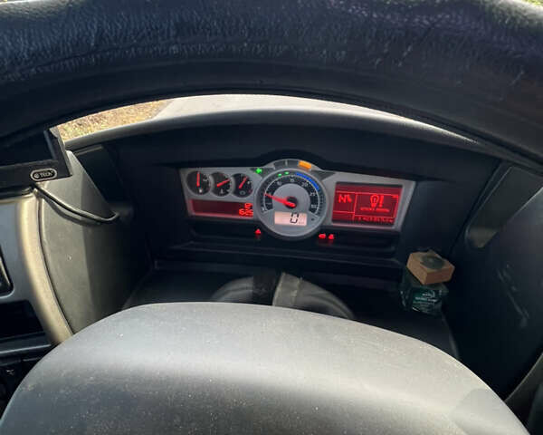 Рено Магнум, объемом двигателя 12 л и пробегом 1 тыс. км за 9800 $, фото 13 на Automoto.ua