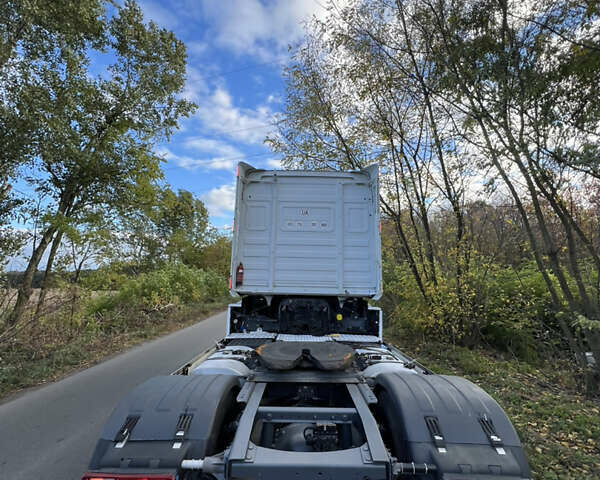 Рено Магнум, объемом двигателя 12 л и пробегом 1 тыс. км за 9800 $, фото 3 на Automoto.ua