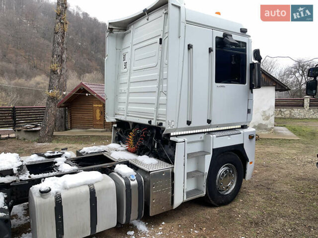 Рено Магнум, объемом двигателя 12.8 л и пробегом 999 тыс. км за 9999 $, фото 2 на Automoto.ua