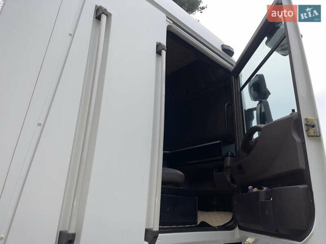 Рено Магнум, объемом двигателя 12.8 л и пробегом 999 тыс. км за 9999 $, фото 21 на Automoto.ua