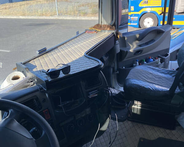Рено Магнум, объемом двигателя 12.8 л и пробегом 1 тыс. км за 14000 $, фото 1 на Automoto.ua