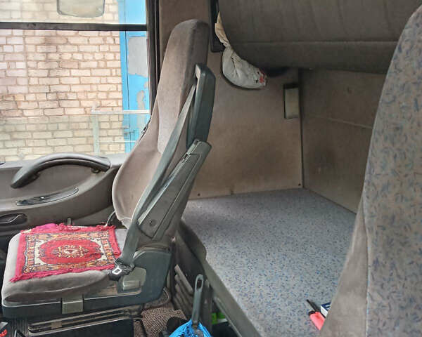 Желтый Рено Магнум, объемом двигателя 0 л и пробегом 900 тыс. км за 8500 $, фото 9 на Automoto.ua