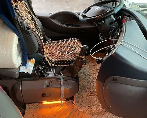 Желтый Рено Магнум, объемом двигателя 12.78 л и пробегом 1 тыс. км за 7999 $, фото 7 на Automoto.ua